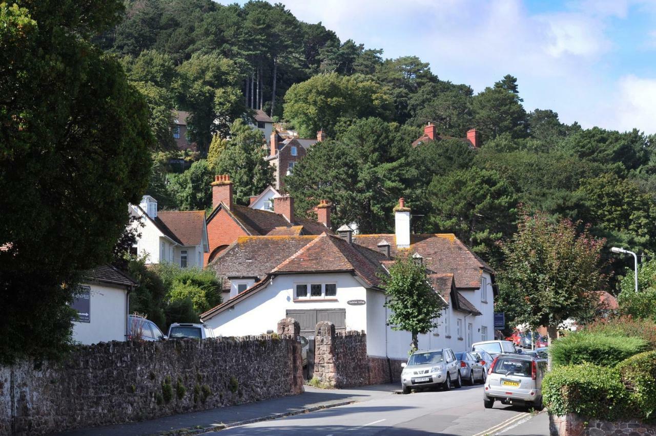 The Old Stables Apartment Minehead Bagian luar foto