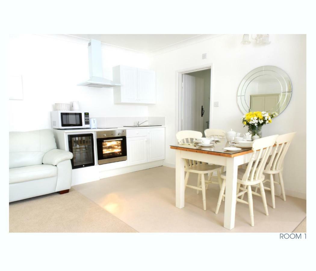 The Old Stables Apartment Minehead Bagian luar foto